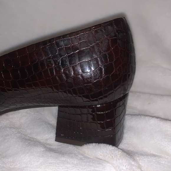 Etienne Aigner short heel shoe - Picture 8 of 10